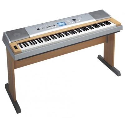 Yamaha DGX-630