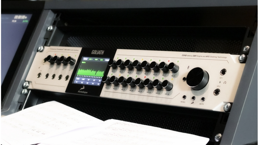 D goliath-thunderbolttm-usb-and-madi-audio-interface-with-16-mic-pres 14600191956887167