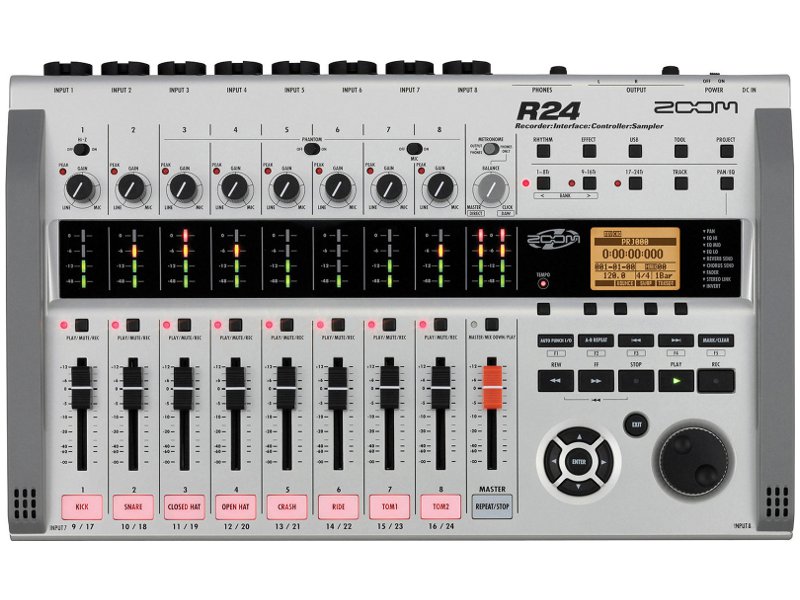 Zoom R24