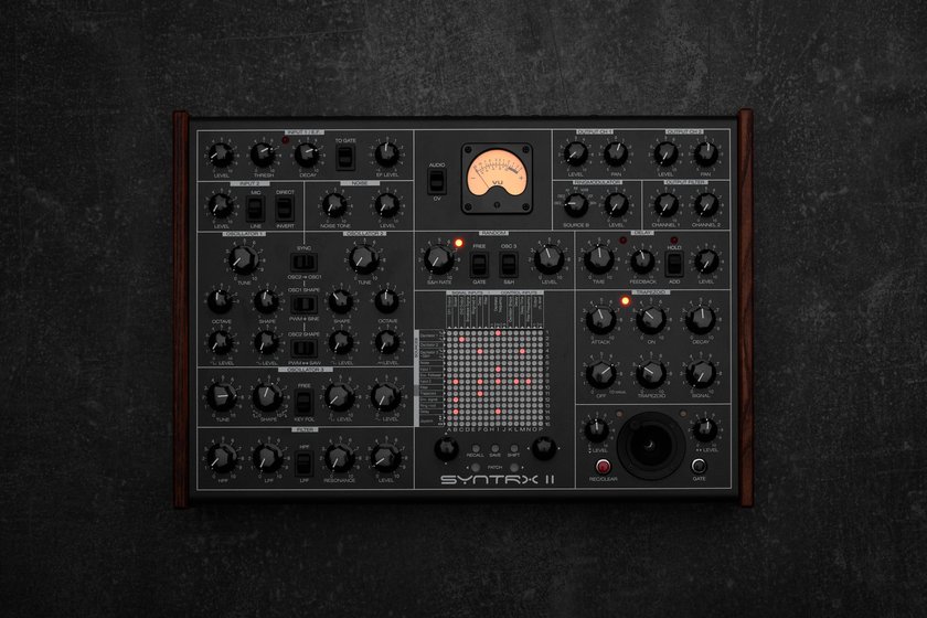 Erica Synths SYNTRX II Erica Synths SYNTRX II Настольные аналоговые синтезаторы