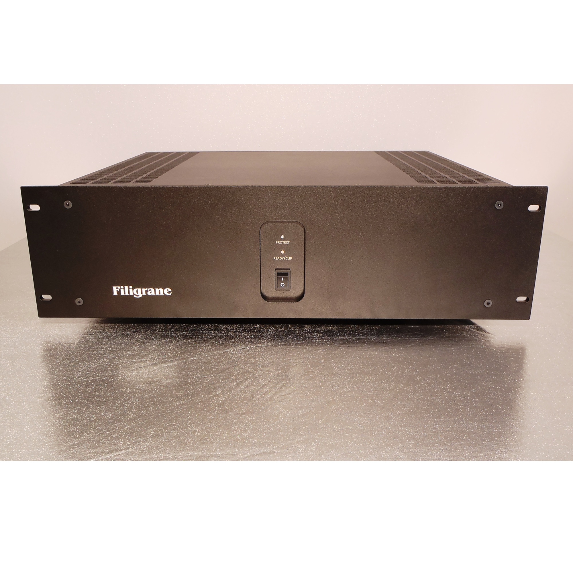 Filigrane FA450 MkII Filigrane FA450 MkII Усилители мощности