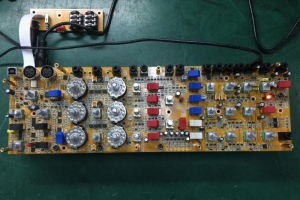 Как выглядит Behringer D изнутри?