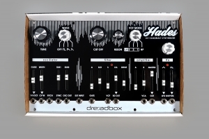 Dreadbox Hades DIY kit снят с производства