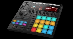 Поступление Native Instruments Maschine MK3
