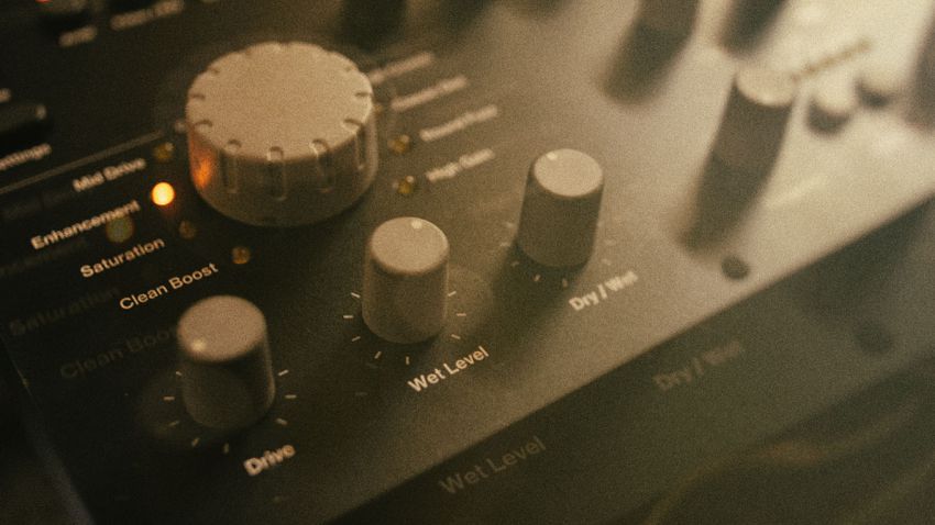 Новинка от Elektron - Analog Heat!